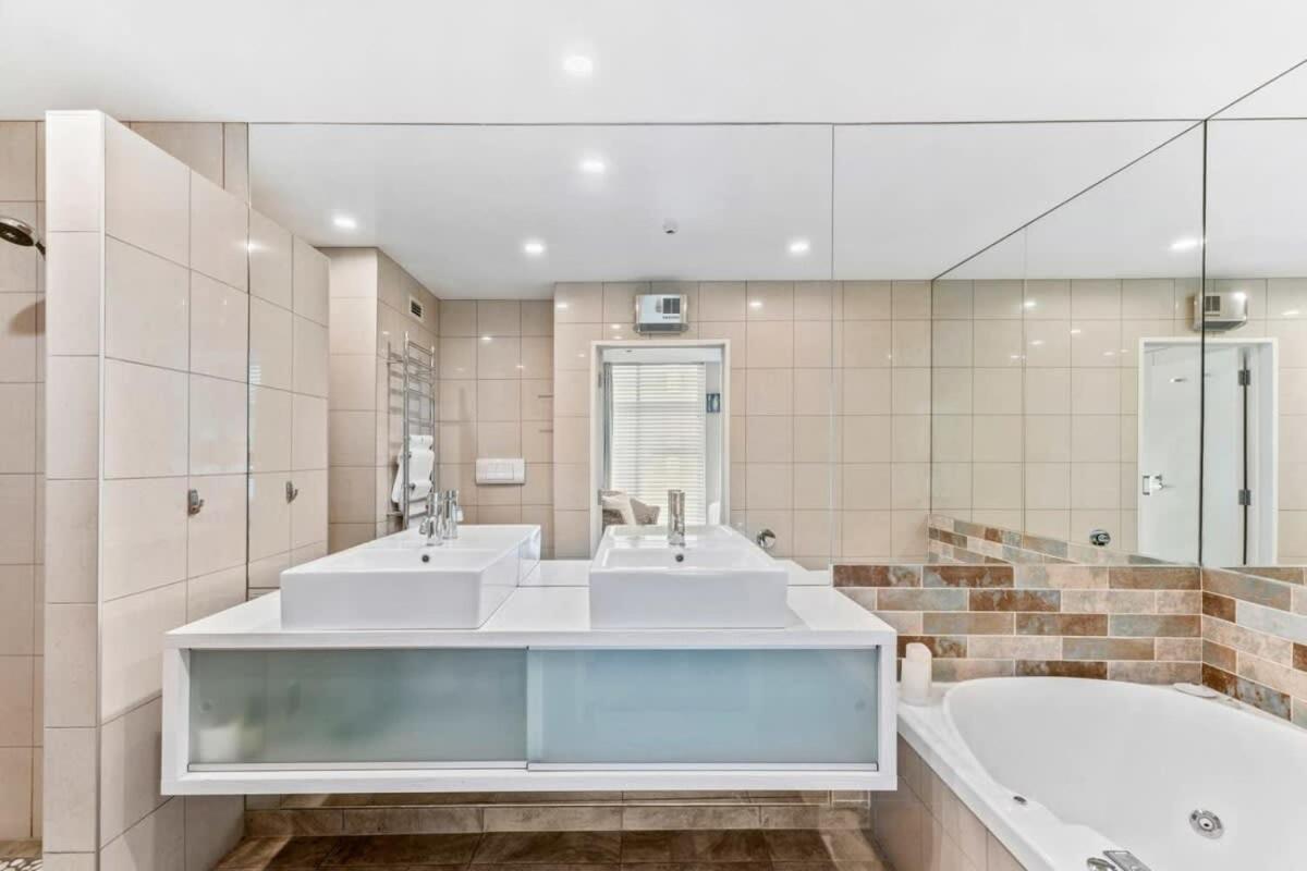 Pembroke Luxury Apartment Ванака Экстерьер фото